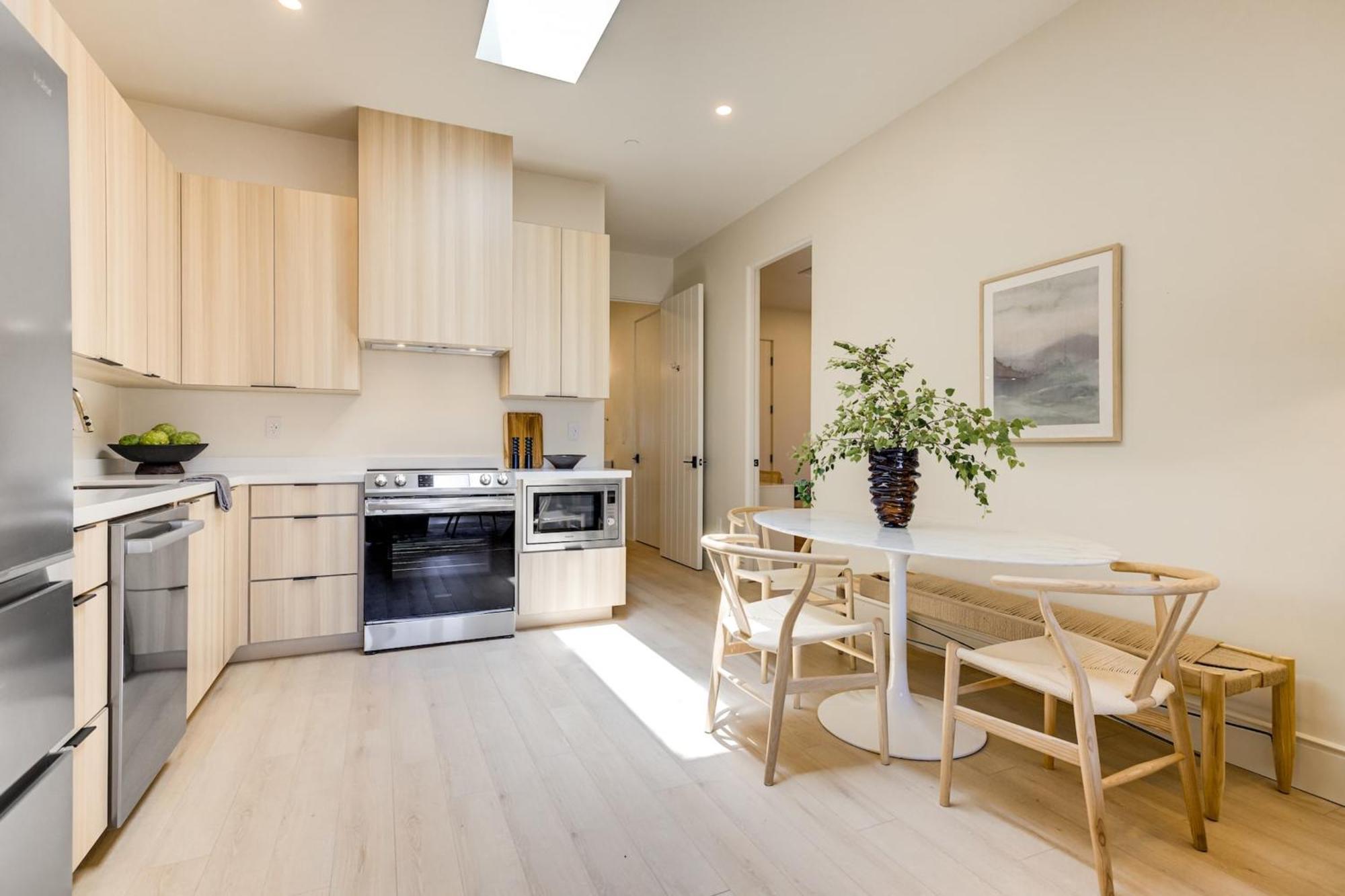 Casa De La Vina - Boutique Apartments In Downtown سانتا باربارا المظهر الخارجي الصورة