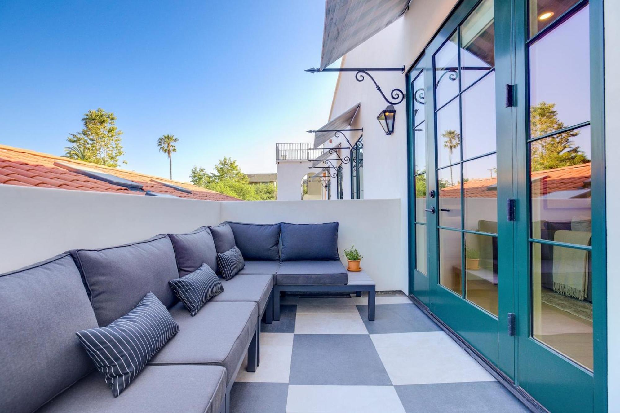 Casa De La Vina - Boutique Apartments In Downtown سانتا باربارا المظهر الخارجي الصورة