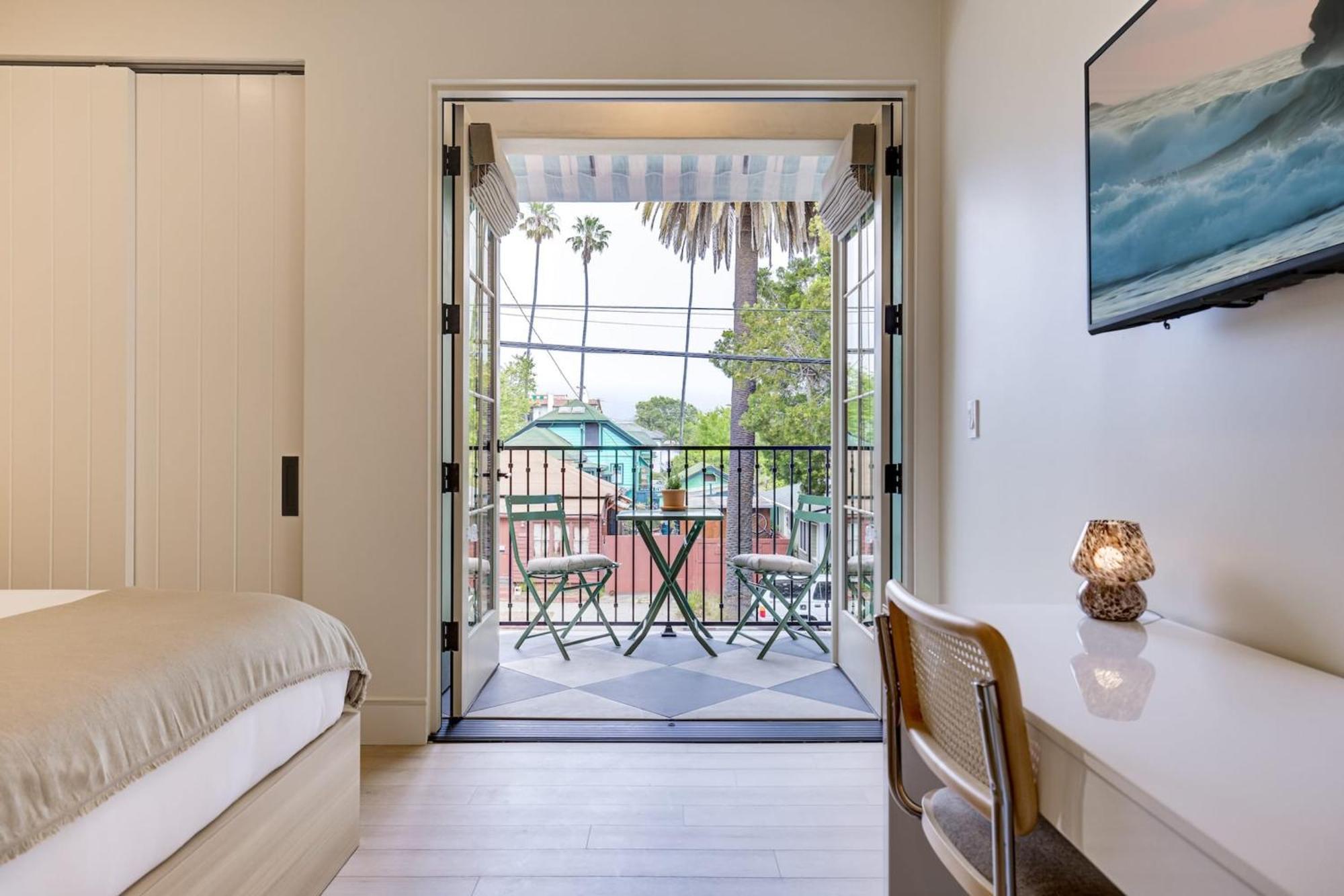 Casa De La Vina - Boutique Apartments In Downtown سانتا باربارا المظهر الخارجي الصورة