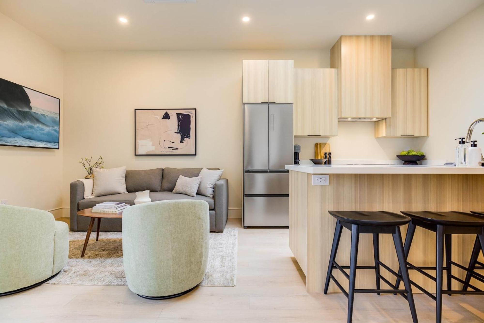 Casa De La Vina - Boutique Apartments In Downtown سانتا باربارا المظهر الخارجي الصورة