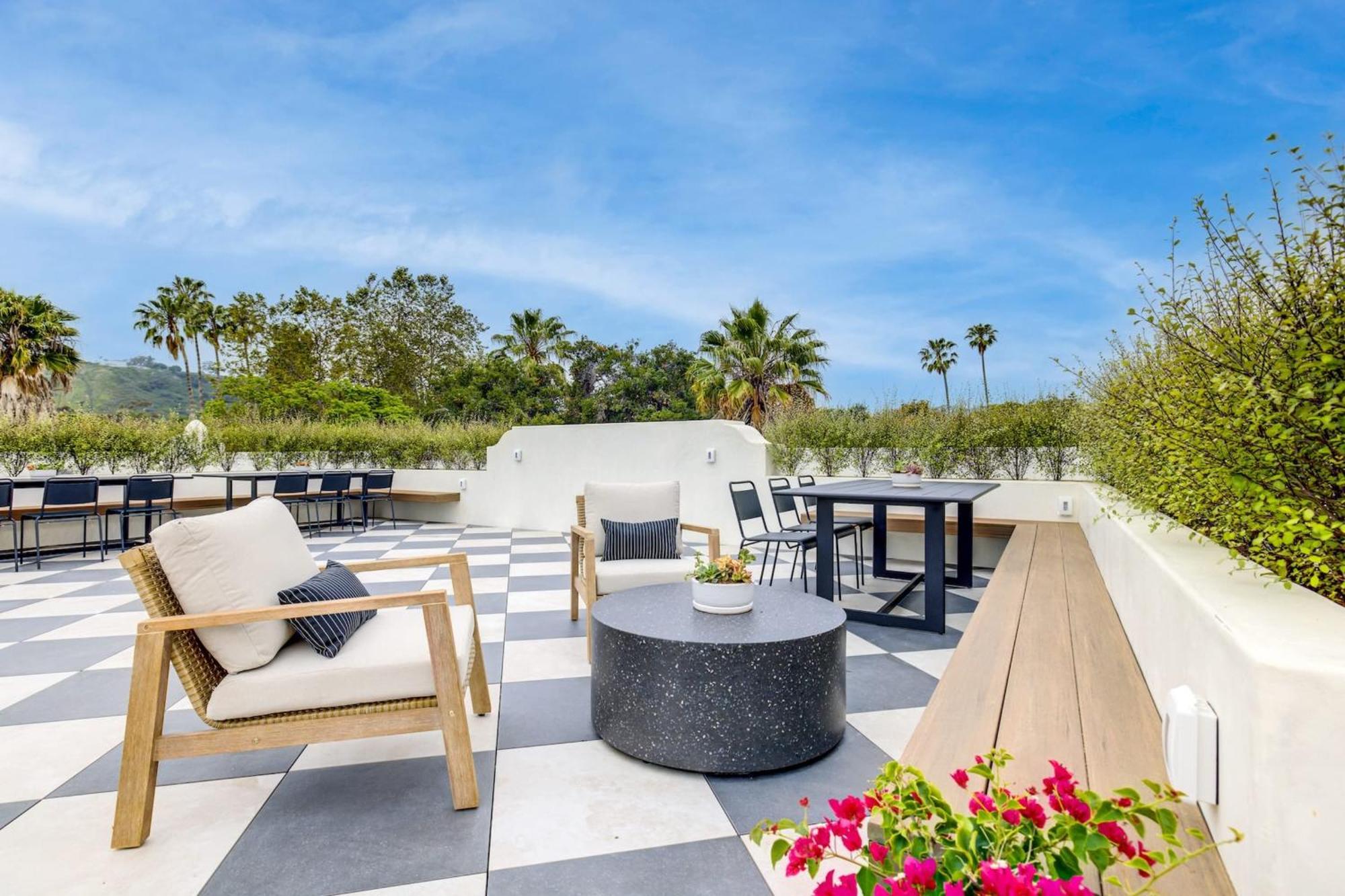 Casa De La Vina - Boutique Apartments In Downtown سانتا باربارا المظهر الخارجي الصورة